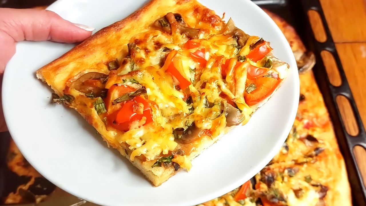 Как приготовить Пицца с беконом и грибами рецепт пошагово
