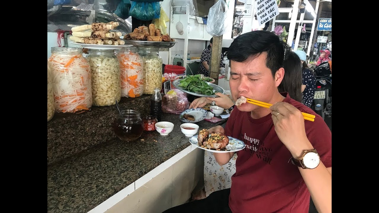 Khương Dừa đi ăn đặc sản nem nướng và tiếp tục 