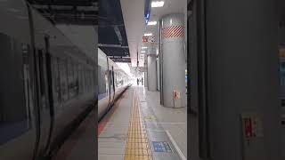 683系特急サンダーバード敦賀行きJR新大阪駅
