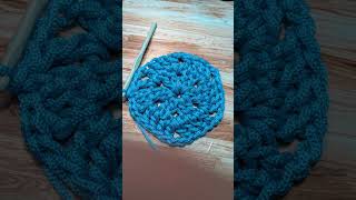 ¡Haz tu propia bolsa tejida en minutos!