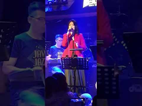 曹雅雯~小說~藍色狂想~2020.09.11