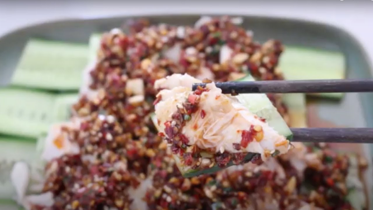 Freaking Chicken FREAKING SPICY chicken recipe 口水雞 mouth water chicken - YouTube