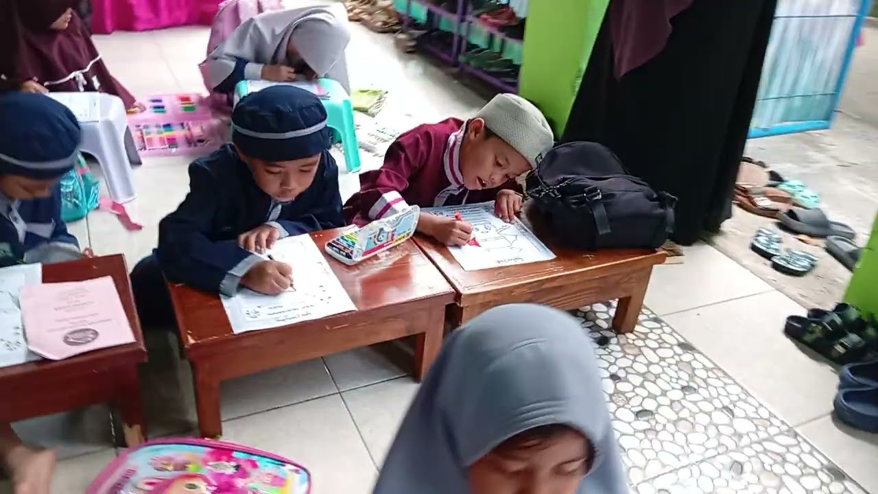 Yakult bersama Santri Rumah Tahfidz Opung Jatimulya Bekasi