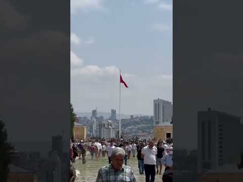 النصب التذكاري ضريح أتاتورك مؤسس تركيا أنقرة علم تركيا