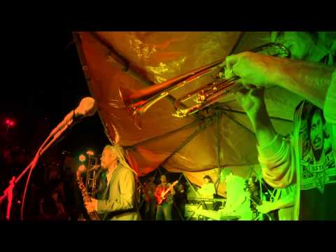 Coletivo Acrer feat. Silvio Oliveira - Valeu Valeu