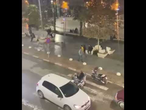 سكان الحسيمة يخرجون للشارع بعد الهزة الأرضية القوية