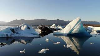 Jökulsárlón Glacial Lagoon, Iceland | Icelandair