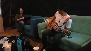 Abdee Nyanyi Ridho Main Gitar Keseruan Duo Gitaris Slank