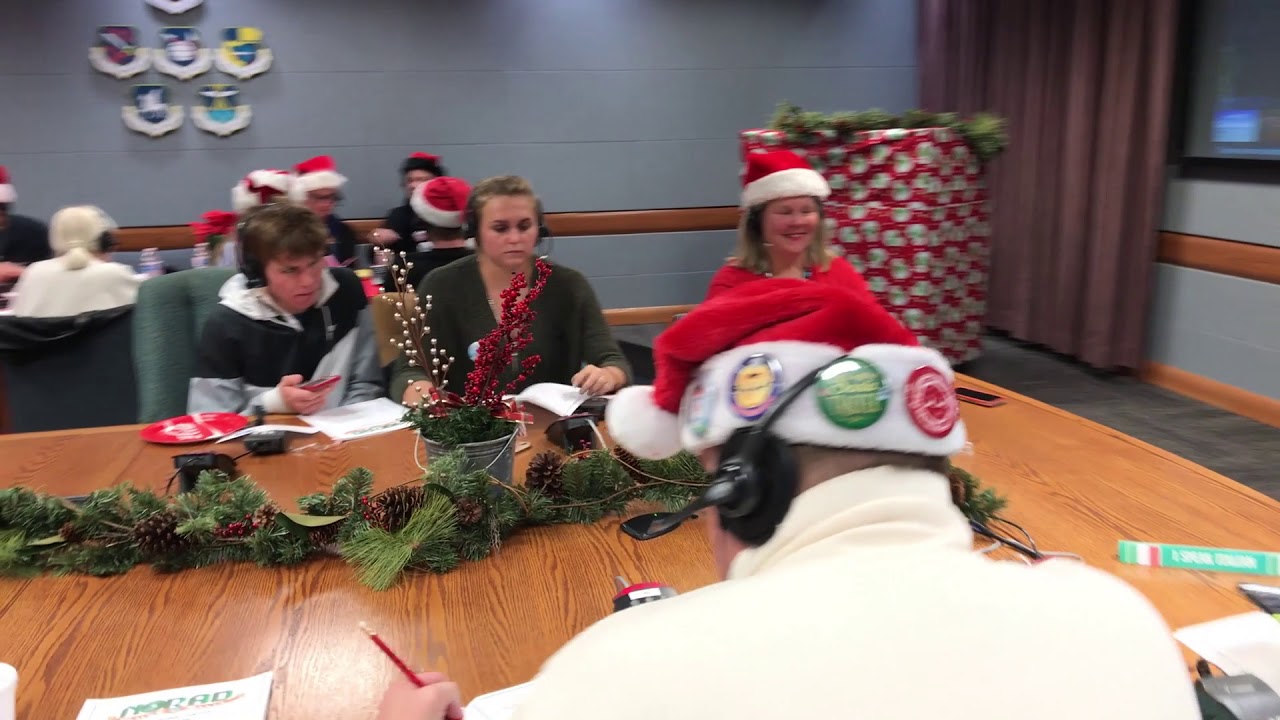 NORAD Tracks Santa Operations Center Dec 24 2018 YouTube