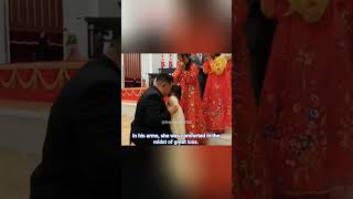 Download Lagu In zijn armen werd ze getroost te midden van een groot verlies. 🥺 #kimjongun #noordkorea #leider ... MP3