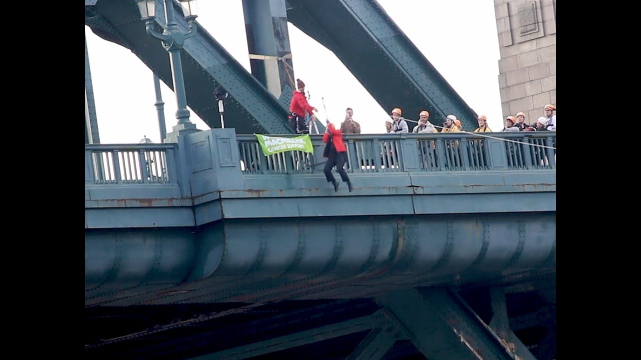 NEWCASTLE : THEY JUMPED OFF THE BRIDGE! - YouTube