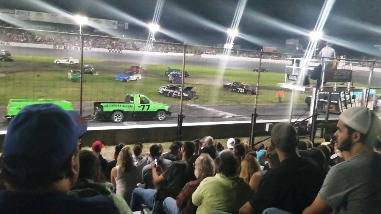 Seekonk Speedway: TRAILER RACE - 2019 Labor Day Thrill Show - YouTube