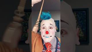 Te voy a hipnotizar… presta mucha atención 👁️ 👁️ #laligaclown #hipnosis #payasos #comedia