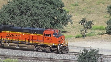 Tehachapi Loop BNSF manifest train 6-7-2019
