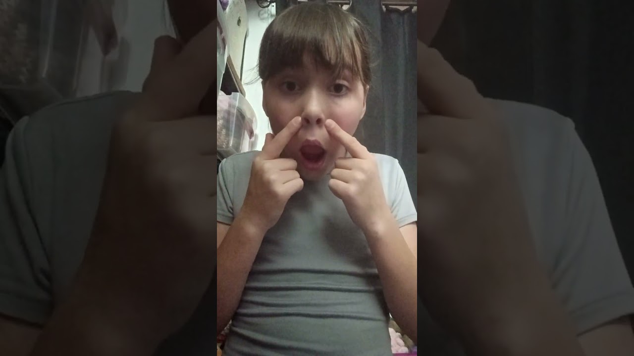 Ok this a attempt of a get ready with me to go back on my phone lol