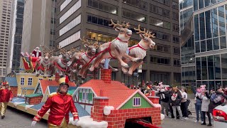 4KToronto Christmas Parade #canada #christmas #marychristmas