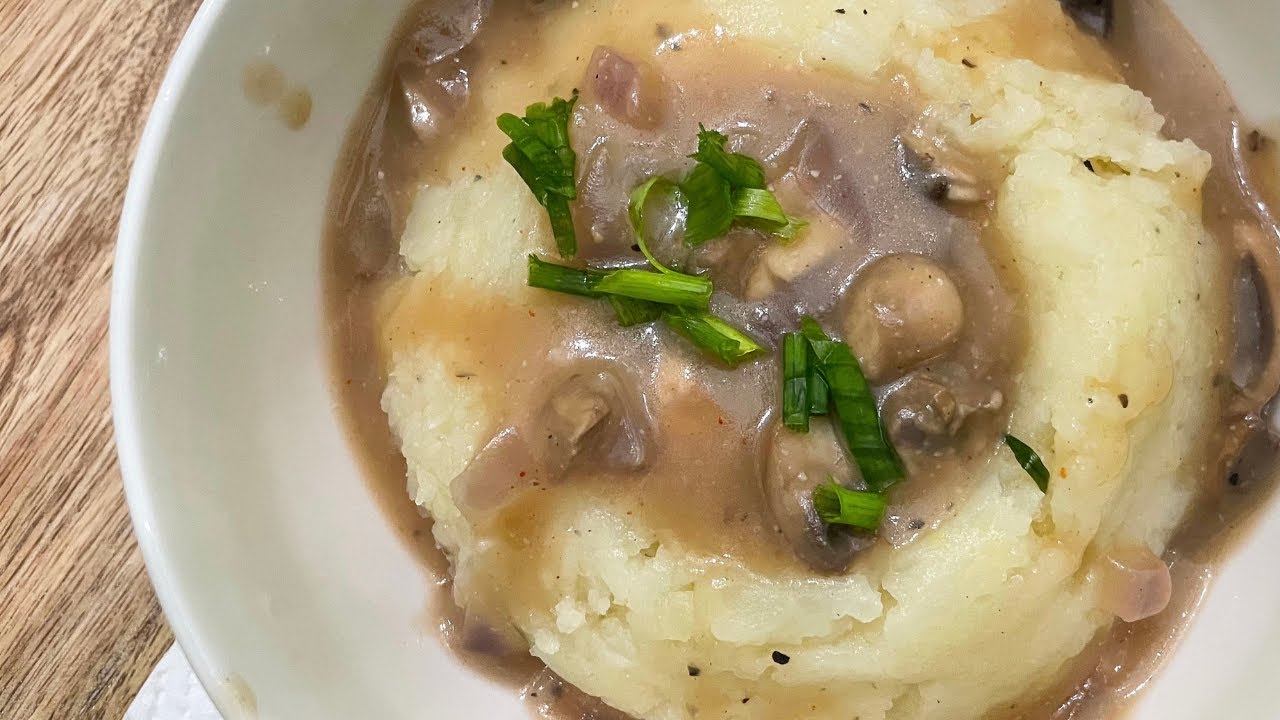 Vegan Thanksgiving Recipes | EASY Mashed Potatoes & Mushroom Gravy