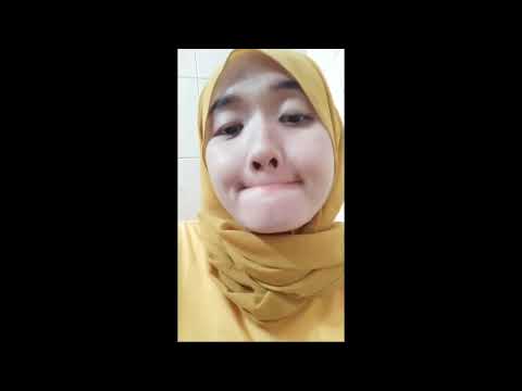 Chubby Indonesian girl on toilet