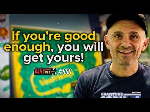 Sharing Business & Life Lessons While Trading Cards l DailyVee 650 thumbnail