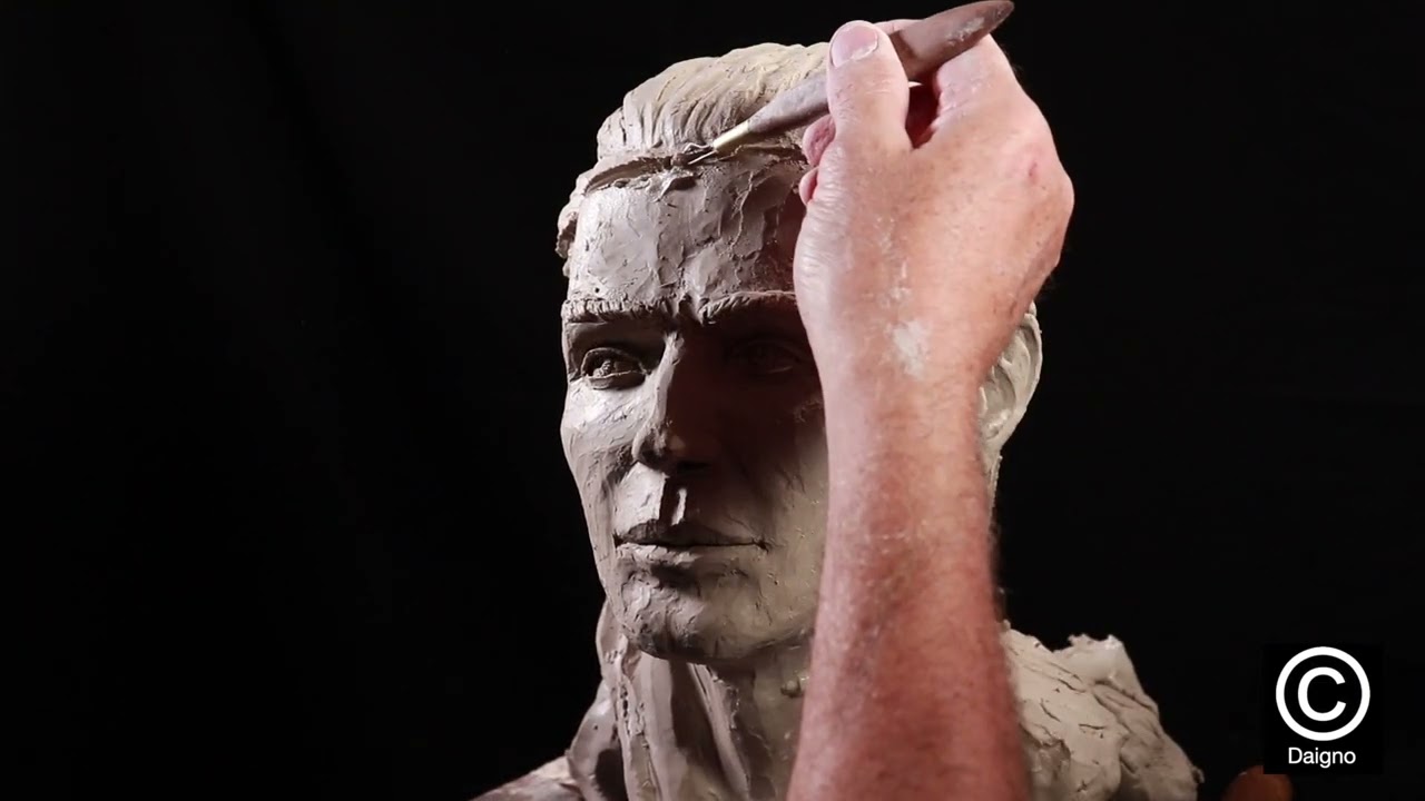 COMMENT VIDER L'INTÉRIEUR D'UNE SCULPTURE DE TÊTE HUMAINE EN ARGILE