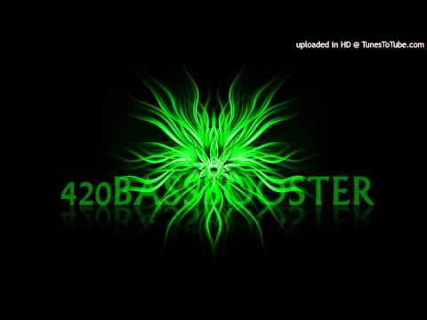 Im In Love With A Stripper - Bass boosted [HQ]