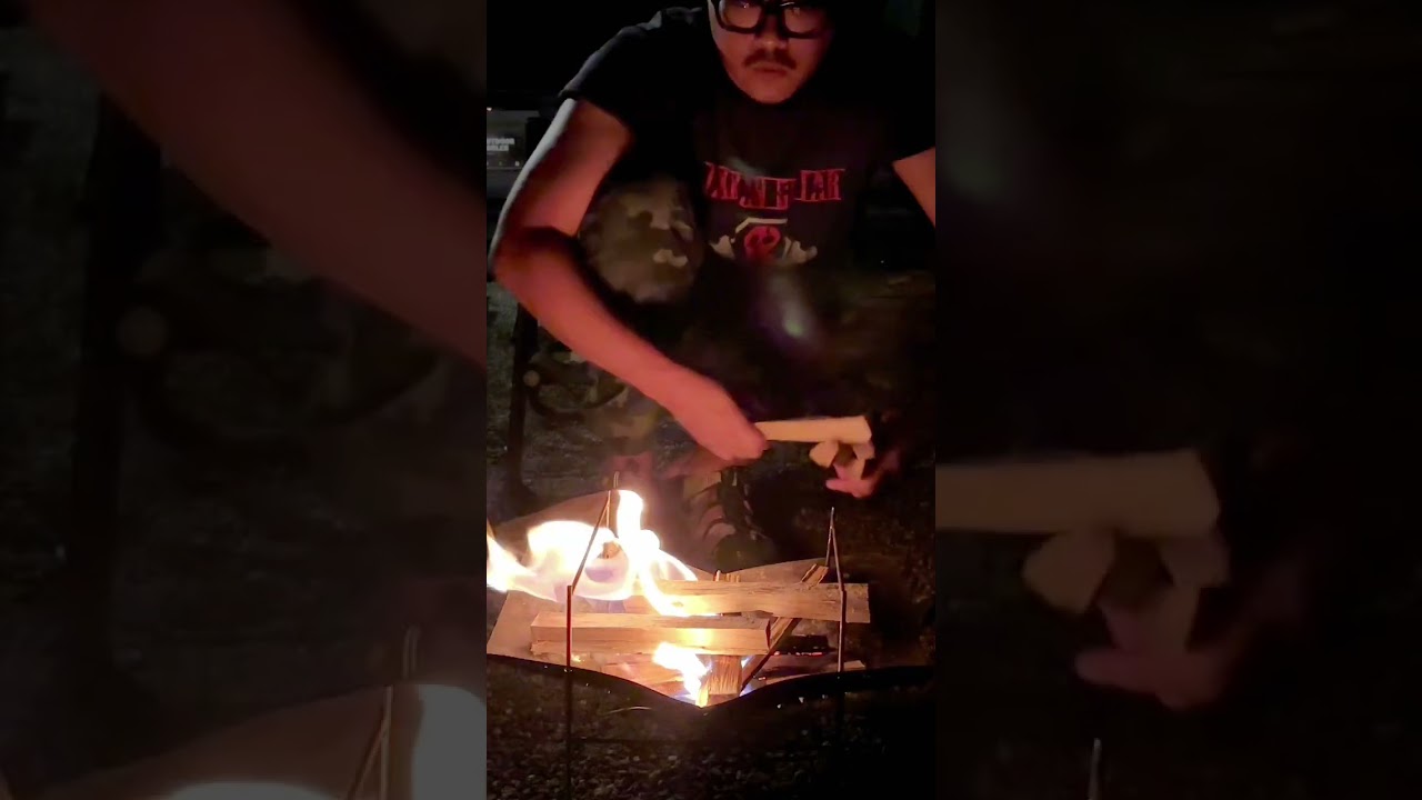 A peaceful camping night🔥 