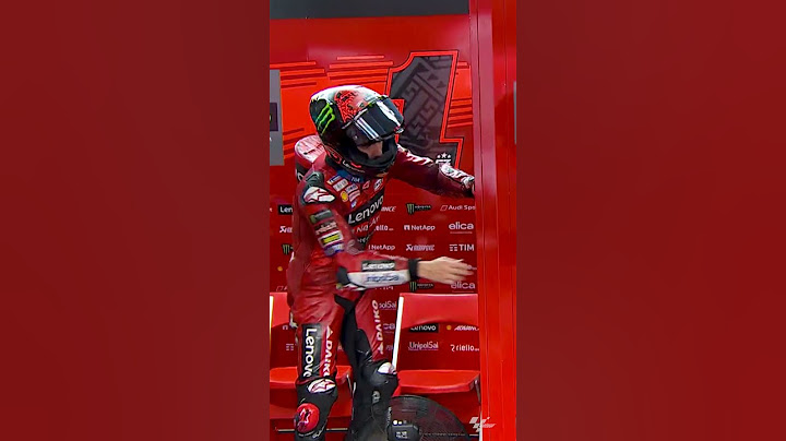 Domizia fixes husband Pecco Bagnaia's glove 🧤❤️ | 2024 #JapaneseGP
