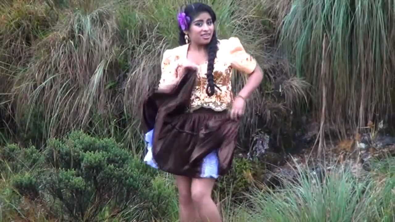 Las Florecitas de Mizque 2012 Pollera colorada