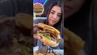 Triple Patty Smash Burger @q.gal mukbang shorts mukbang