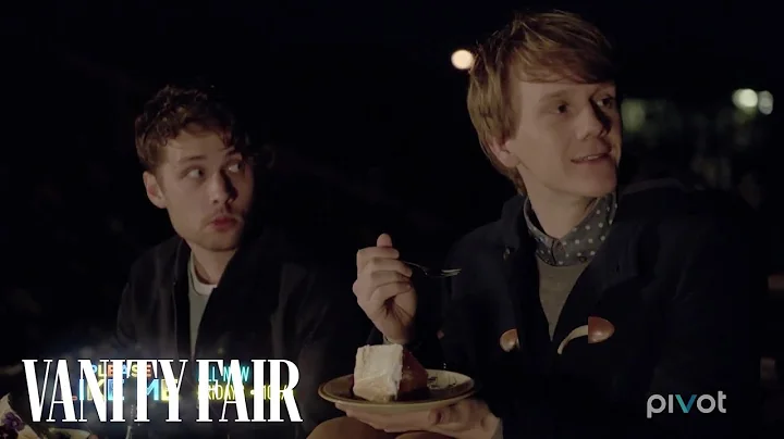 Please Like Me Season 3 Exclusive Clip