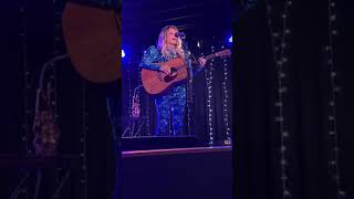 Elizabeth Cook - I've got love for you (?). Live at The Auricle, Canton, Ohio. 12-10-19.