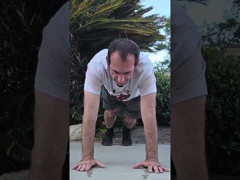 No knee drop low plank set#day 158 #daily #challenge #dailyvlog #plank #pushups #workout #motivation