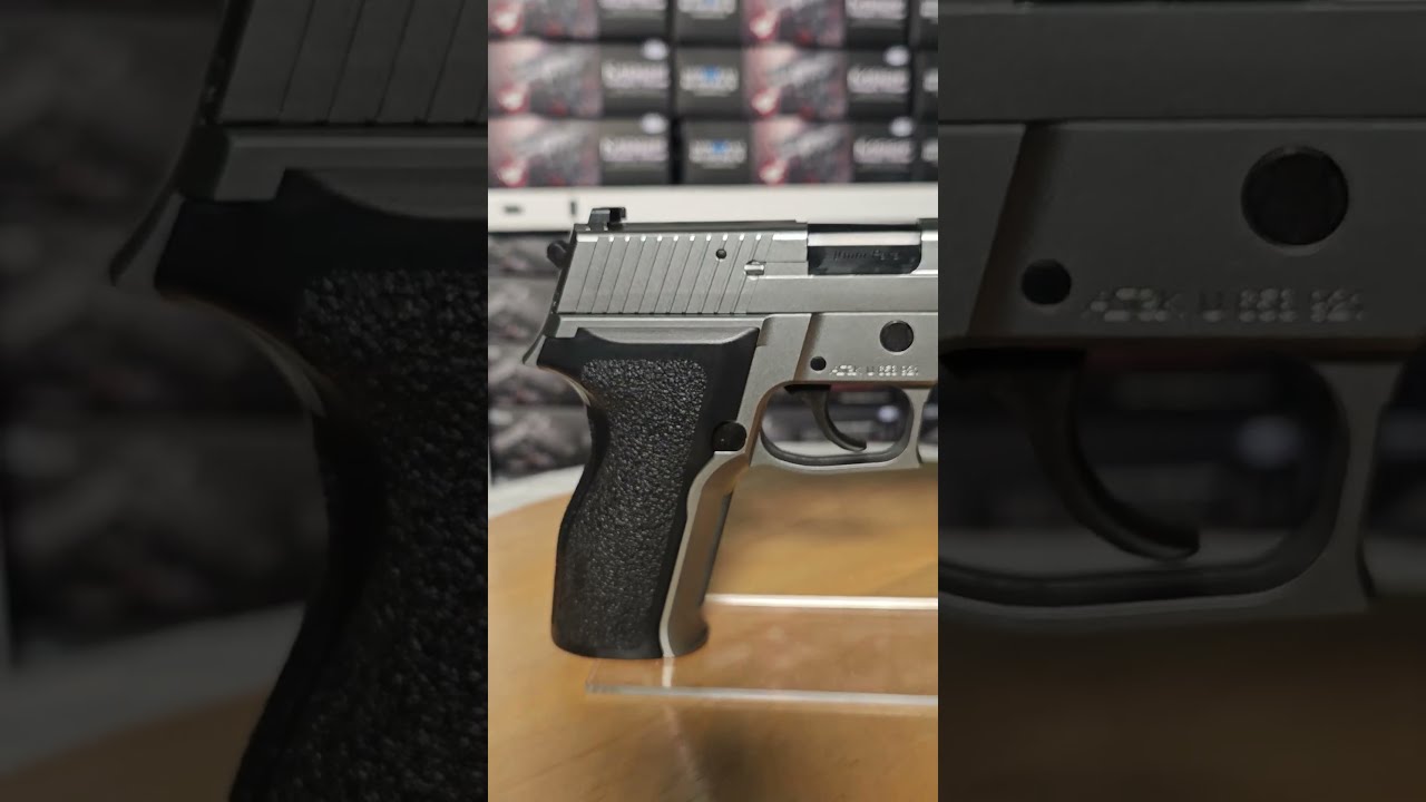 トイガン SIG SAUER P226 E2 STAINLESS MODEL Airsoft SIG Sauer P226 E2, Stainless model, GBB, Tokyo Marui