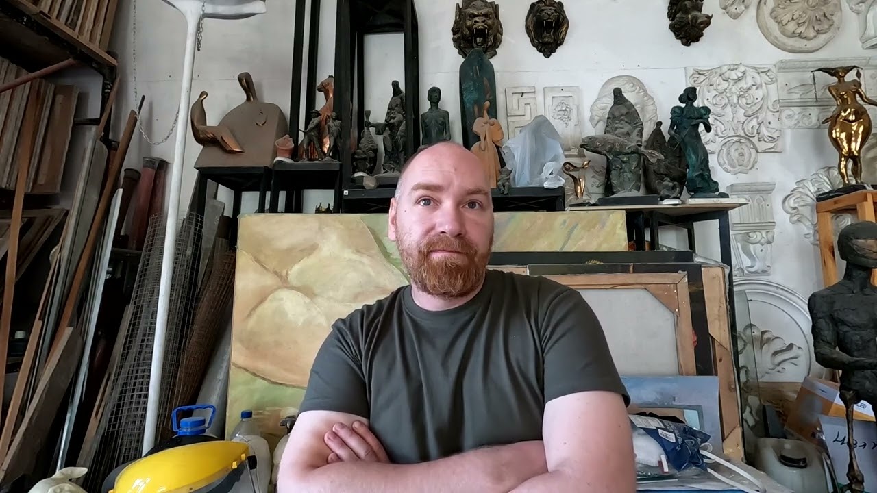 Я живий, зі мною все добре. Перегляньте відео «Я там розповідаю, що зі мною трапилось і де я зараз»