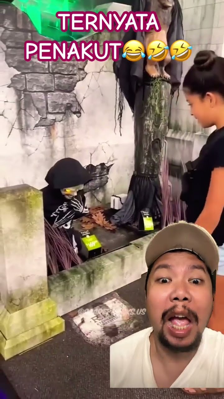 TERNYATA DEDEK PENAKUT!!?? #funny #prank #halloween #games #shorts