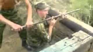 ПОСМОТРИ!!! Реально классно поет! Чечня 2006 ПОСМОТРИ!!! Реально классно поет! Чечня 2006