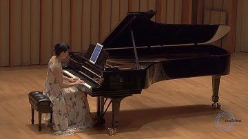 Gloria Cheng plays Judith Weir