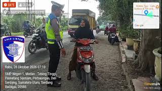 Kasat Lantas dan Pers Sat Lantas Res Sergai Melaks Giat Teguran kepada Pengendara Sp Motor 
