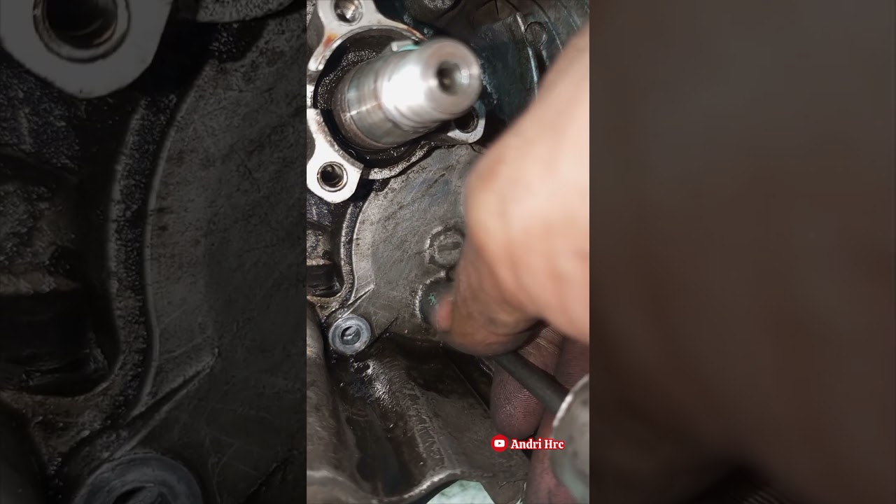 Trik mekanik membuka tutup gear pompa oli.agar lebih cepat dan mudah 