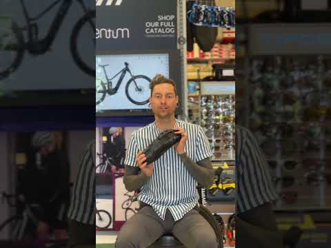 Video: Recenzija kolesarskih čevljev Giro Prolight