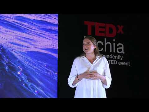 La grande bellezza delle piccole cose  | Sophie Minchilli | TEDxIschia