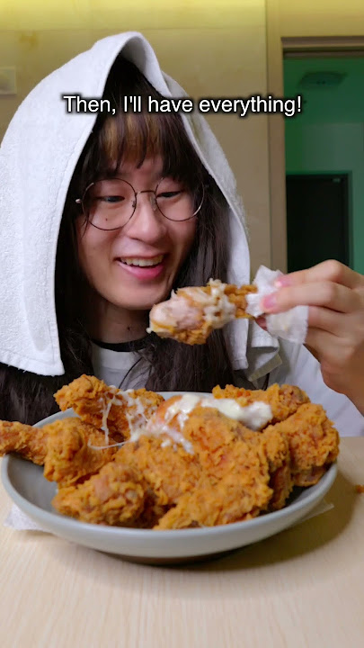 How people eat chicken in Kdrama