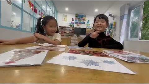 Tiếng Anh Giao Tiếp Phan Thiết: Sala and Vani practice talking about Christmas