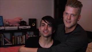 Superfruit/Scomiche being supportive and protective of each other