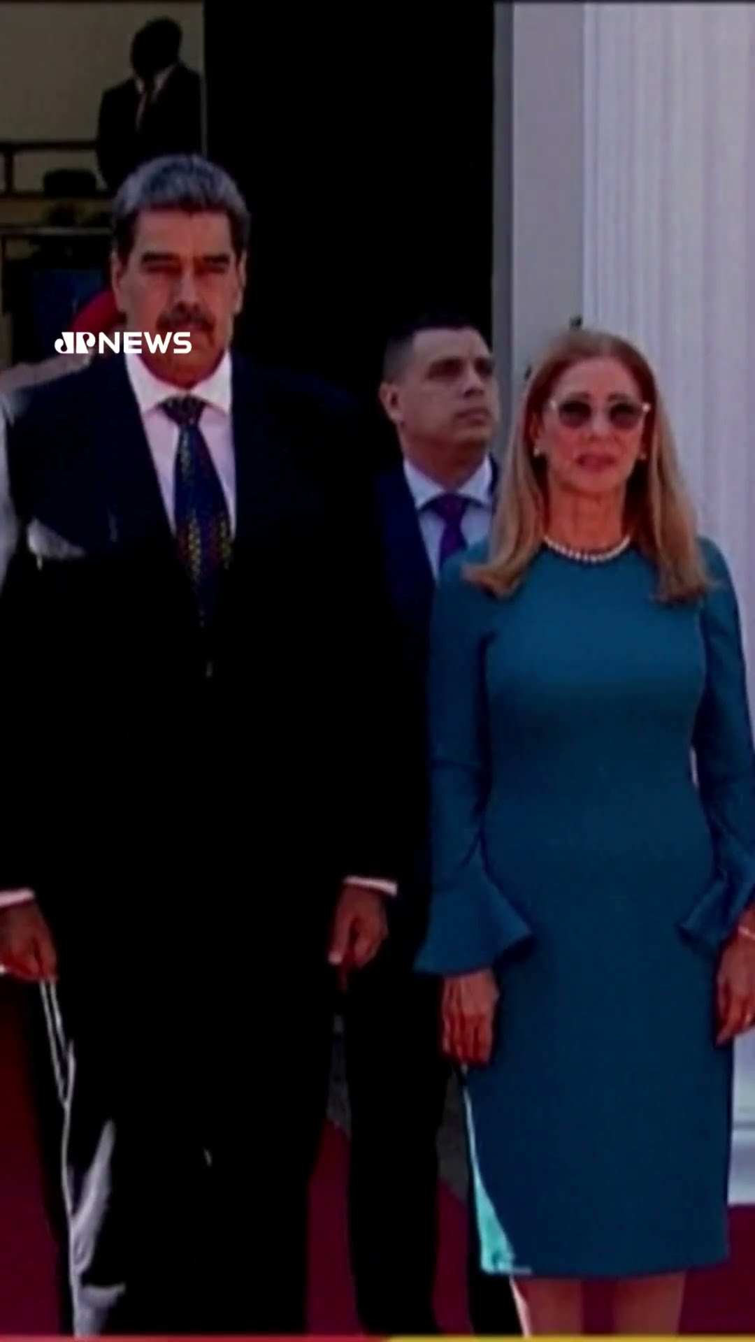 Em meio a pressão da oposição e internacional, Nicolás Maduro toma posse na Venezuela #Shorts