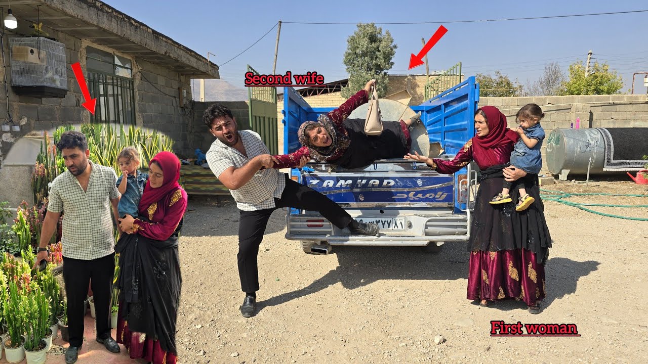 محبت،جشن:Hate versus love:The second consort anger that her husband didn't take her to city with him