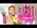 Диана и волшебное Зеркало! Diana and Roma Pretend Play with Makeup Play Table Toy