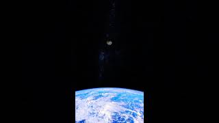 Earth &amp; Moon in Motion – Stunning 4K View😱 #planet #spaceanduniverse #shorts #usa #youtubeshorts