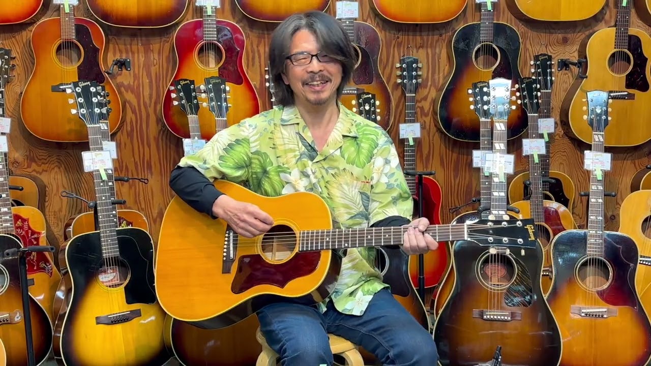 GIBSON J 50 1965 - YouTube