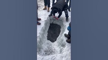 Crude oil was extracted from ice #shortsvideo